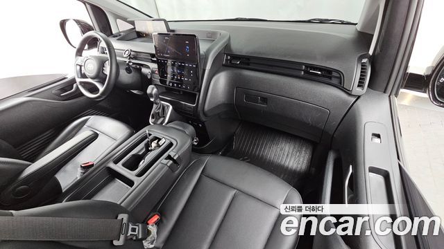 Hyundai Staria L3.5 Cargo 3-Seater Modern 2025 — фото 7