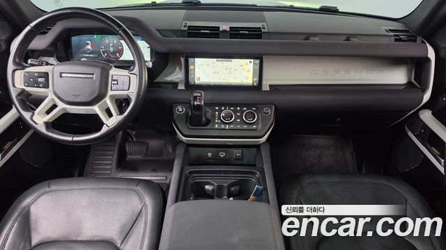Land Rover Defender (L663) 110 D250 SE 2022 — фото 7