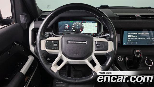 Land Rover Defender (L663) 110 D250 SE 2022 — фото 12