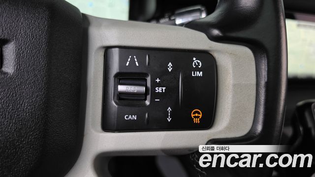 Land Rover Defender (L663) 110 D250 SE 2022 — фото 16