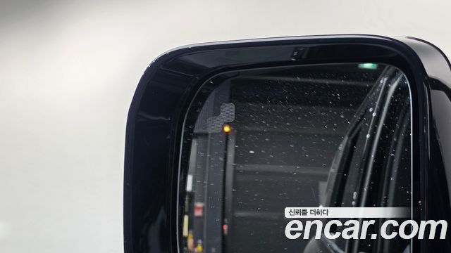 Land Rover Defender (L663) 110 D250 SE 2022 — фото 19