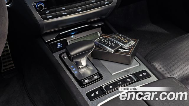Genesis G80 3.3 GDI AWD Luxury 2019 — фото 9