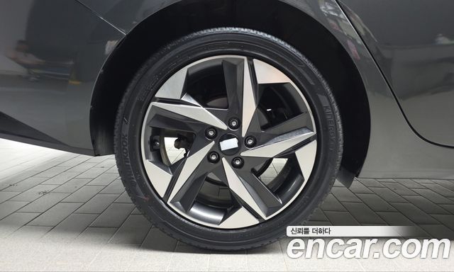 Hyundai Avante (CN7) 1.6 Inspiration 2023 — фото 5