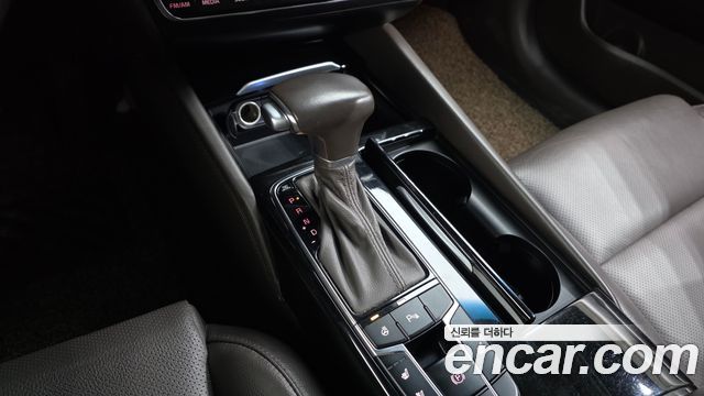 Kia K7 2.4 GDI Limited Edition 2017 — фото 9