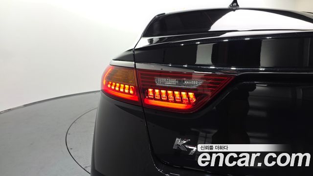 Kia K7 2.4 GDI Limited Edition 2017 — фото 23
