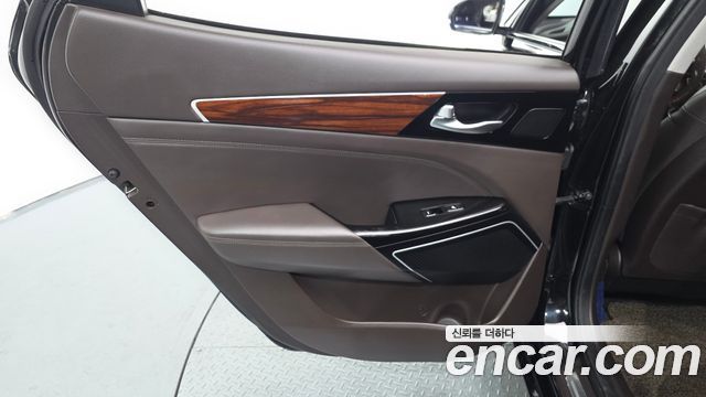 Kia K7 2.4 GDI Limited Edition 2017 — фото 25