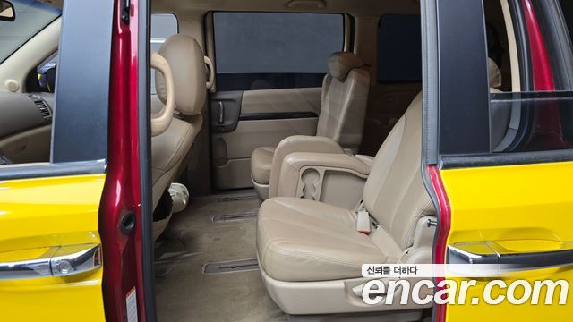 Kia Carnival R School Bus 2012 — фото 12