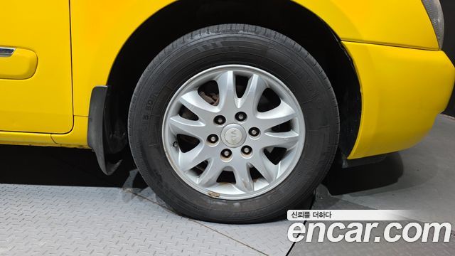 Kia Carnival R School Bus 2012 — фото 21