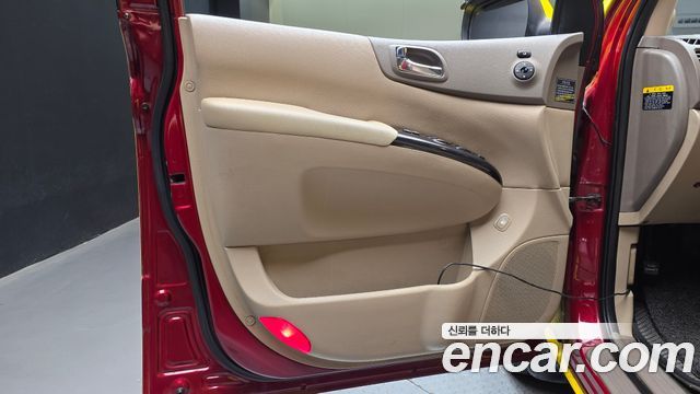 Kia Carnival R School Bus 2012 — фото 25