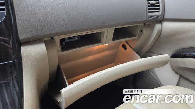 Kia Carnival R School Bus 2012 — фото 27