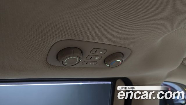 Kia Carnival R School Bus 2012 — фото 28