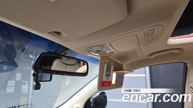 Kia Carnival R School Bus 2012 — фото 32