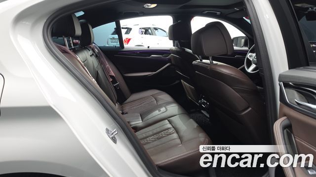 BMW 5 Series (G30) 530i M Sport Package 2023 — фото 12