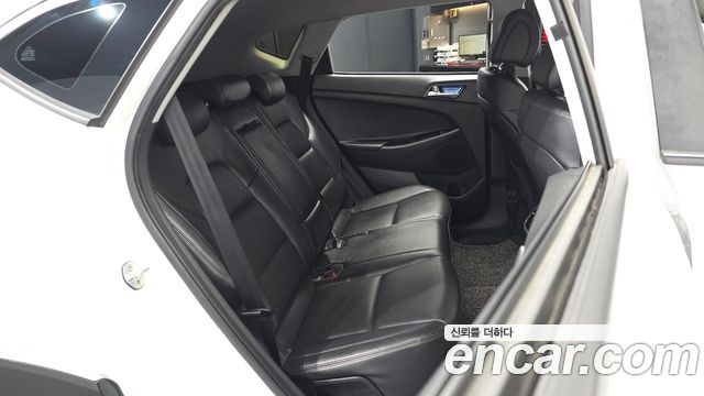 Hyundai Tucson Diesel 2.0 2WD Modern 2018 — фото 12