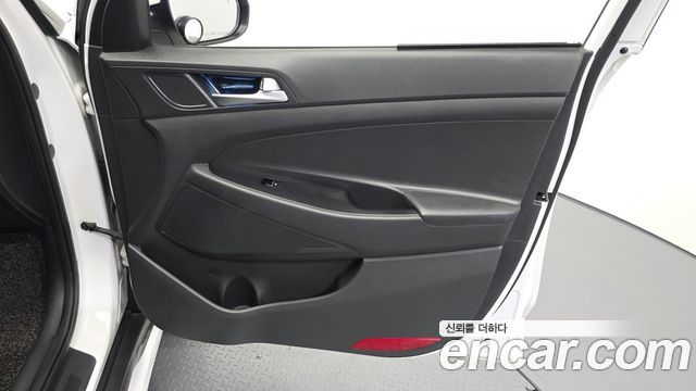 Hyundai Tucson Diesel 2.0 2WD Modern 2018 — фото 24