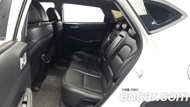Hyundai Tucson Diesel 2.0 2WD Modern 2018 — фото 26