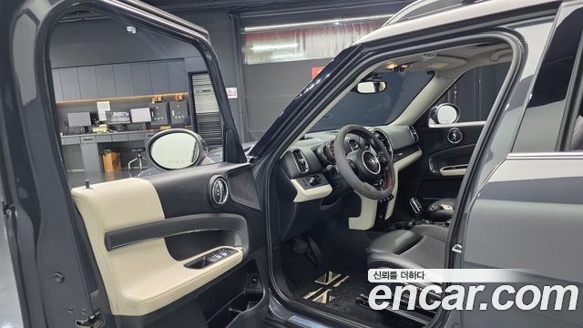 MINI Cooper SD Countryman ALL4 2nd 2019 — фото 10