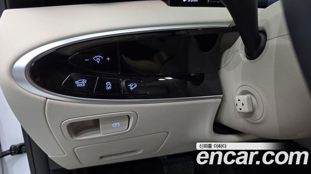 Genesis GV70 2.5T Gasoline 2WD 2026 — фото 16
