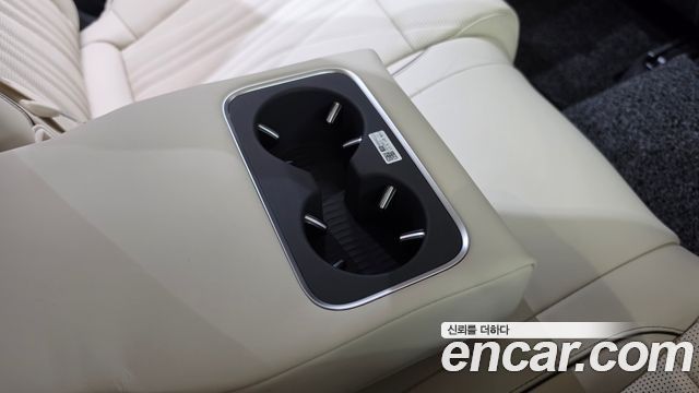 Genesis GV70 2.5T Gasoline 2WD 2026 — фото 32
