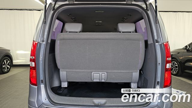 Hyundai Grand Starex 12-Seater Wagon Smart 2017 — фото 20