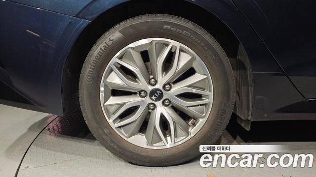Kia K5 Hybrid (III) Signature 2020 — фото 5