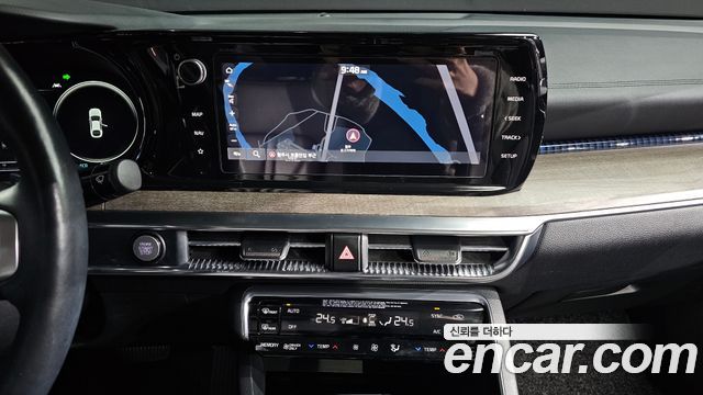 Kia K5 Hybrid (III) Signature 2020 — фото 12