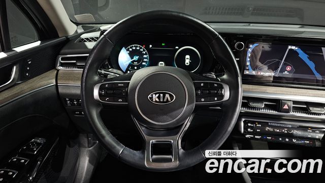 Kia K5 Hybrid (III) Signature 2020 — фото 13