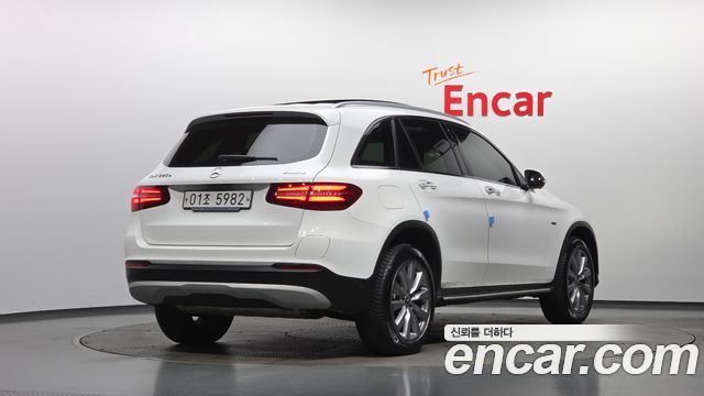 Mercedes-Benz GLC-Class (X253) GLC350e 4MATIC Premium 2019 — фото 2