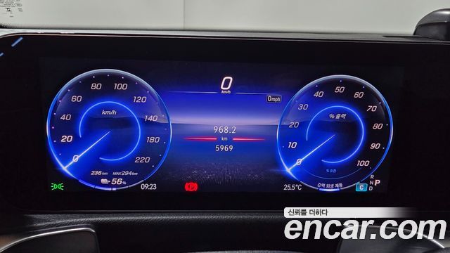 Mercedes-Benz EQB (X243) EQB300 4MATIC Progressive 2026 — фото 8