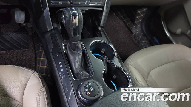 Ford Explorer 2.3 Limited 4WD 5th 2019 — фото 9