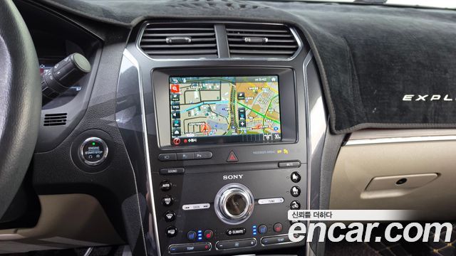 Ford Explorer 2.3 Limited 4WD 5th 2019 — фото 14