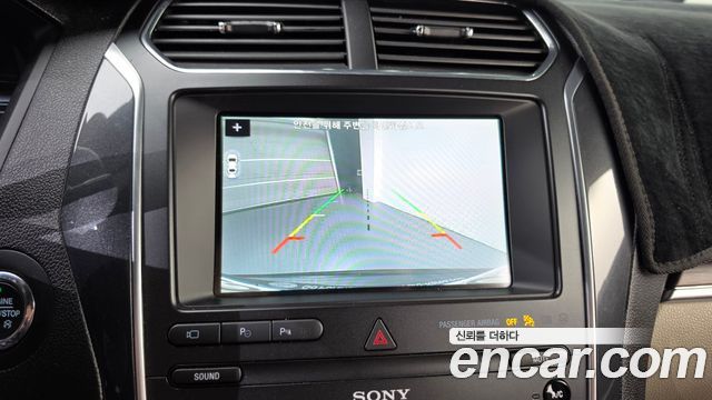 Ford Explorer 2.3 Limited 4WD 5th 2019 — фото 15