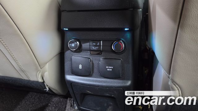 Ford Explorer 2.3 Limited 4WD 5th 2019 — фото 18
