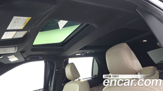 Ford Explorer 2.3 Limited 4WD 5th 2019 — фото 19