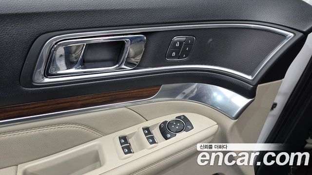 Ford Explorer 2.3 Limited 4WD 5th 2019 — фото 28