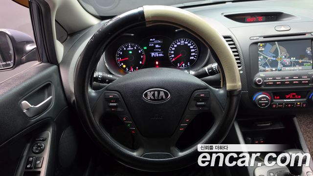 Kia K3 Luxury 2015 — фото 12