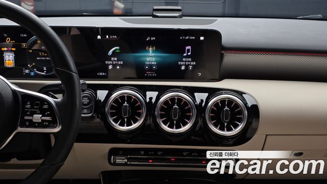 Mercedes-Benz A-Class (W177) A220 Sedan 2022 — фото 13