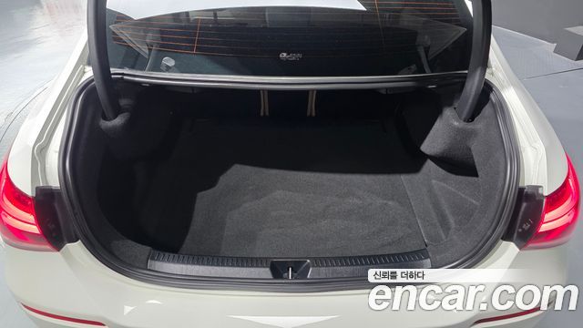 Mercedes-Benz A-Class (W177) A220 Sedan 2022 — фото 17