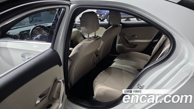 Mercedes-Benz A-Class (W177) A220 Sedan 2022 — фото 19