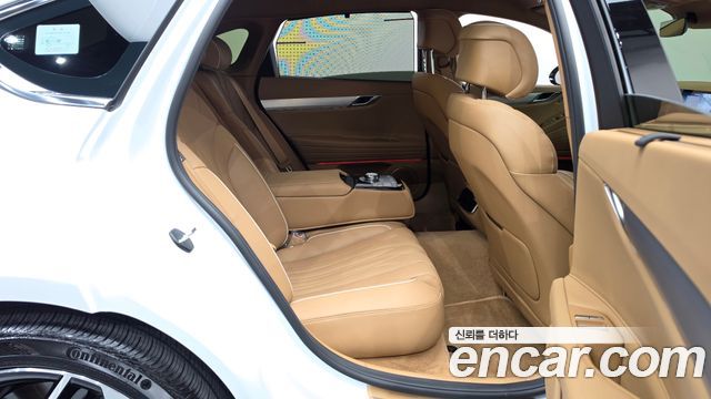 Genesis G80 (RG3) Gasoline 2.5 Turbo AWD 2026 — фото 11