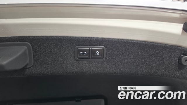 Genesis G80 (RG3) Gasoline 2.5 Turbo AWD 2026 — фото 15