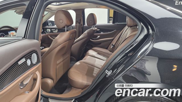 Mercedes-Benz E-Class (W213) E450 4MATIC Exclusive 2019 — фото 11