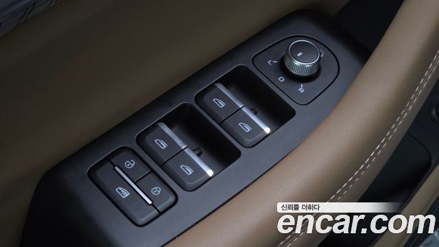 Renault Korea Grand Koleos 2.0 Iconic 2WD 2025 — фото 20