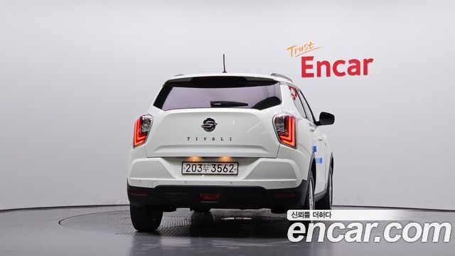 KG Mobility (SsangYong) Very New Tivoli Gasoline 1.5 2WD V3 2022 — фото 4