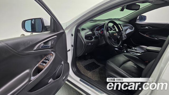 Chevrolet Malibu 2.0 Turbo LTZ Premium 2017 — фото 12
