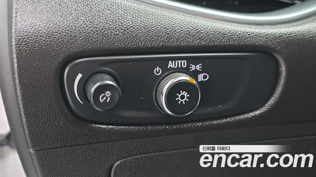 Chevrolet Malibu 2.0 Turbo LTZ Premium 2017 — фото 15
