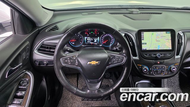 Chevrolet Malibu 2.0 Turbo LTZ Premium 2017 — фото 17