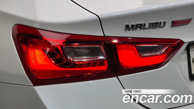Chevrolet Malibu 2.0 Turbo LTZ Premium 2017 — фото 23