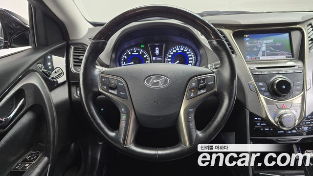 Hyundai Grandeur (HG) HG240 Luxury 2012 — фото 13