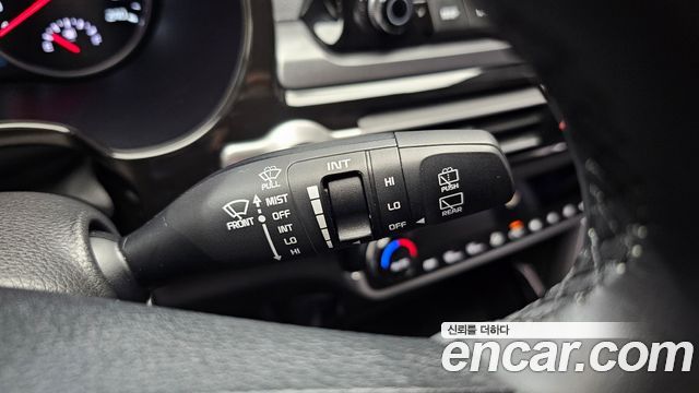 Kia Seltos Gasoline 1.6 Turbo 2WD Signature 2022 — фото 19